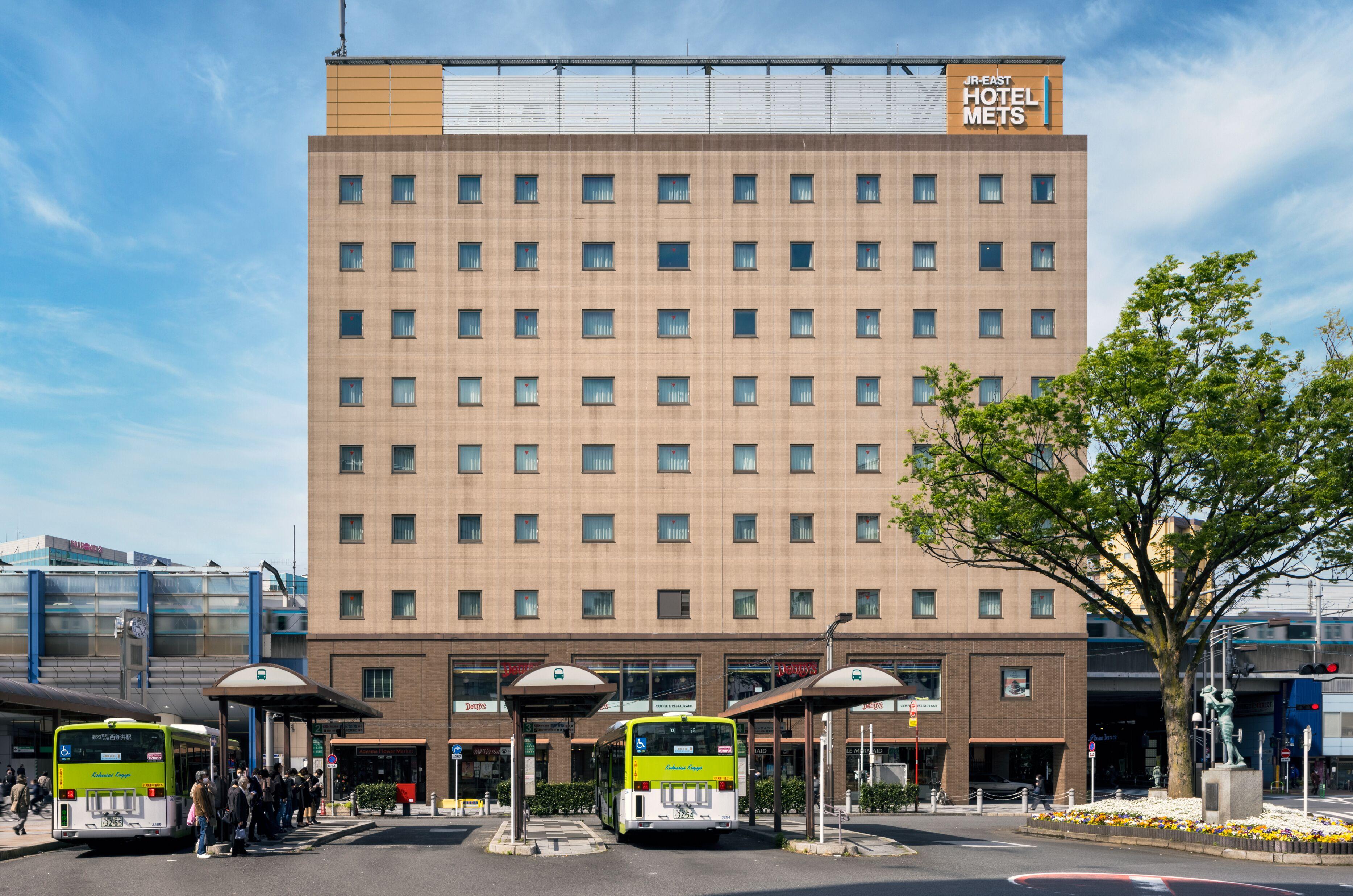 Jr-East Hotel Mets Akabane — Photos 2