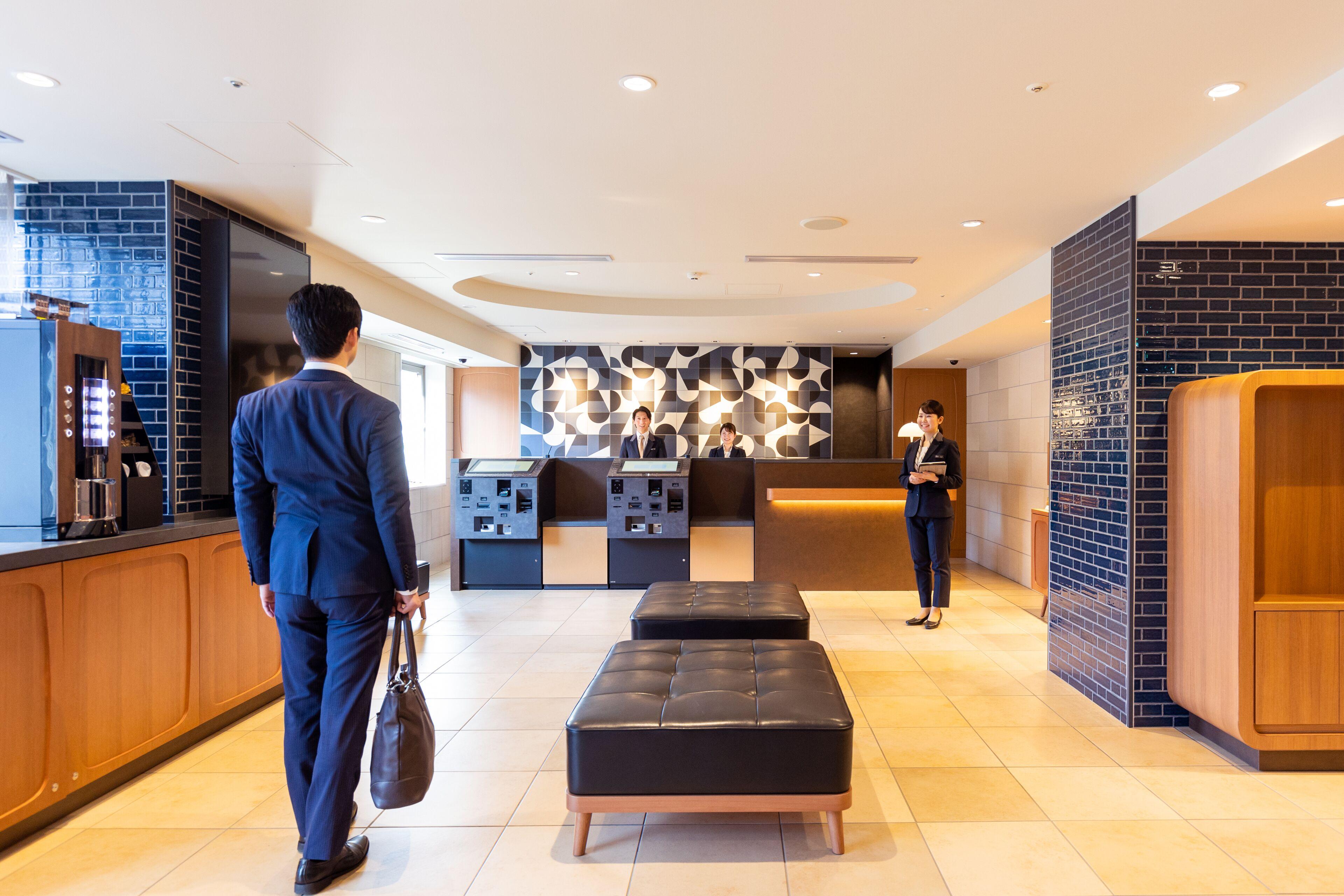 Jr-East Hotel Mets Akabane — Photos 3